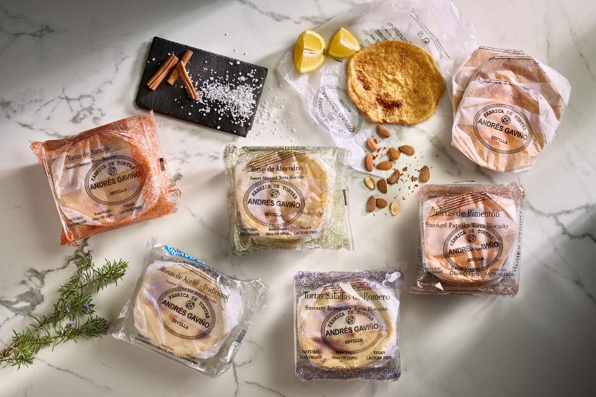 Tortas de Séville traditionnelles Andrés Gavino : saveurs sucrées et salées à l'huile d'olive extra vierge.