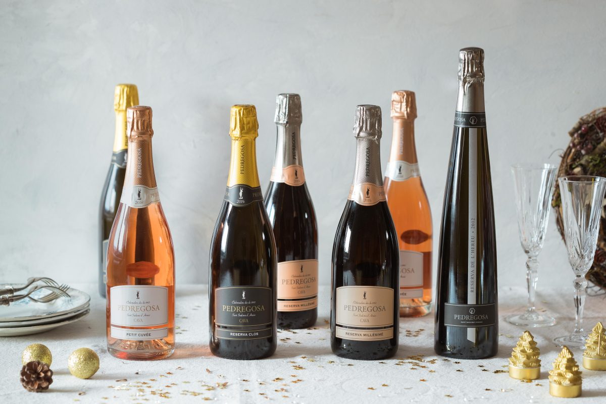 Gamme complète de cava Pedregosa incluant les cuvées rosé et millésimées.