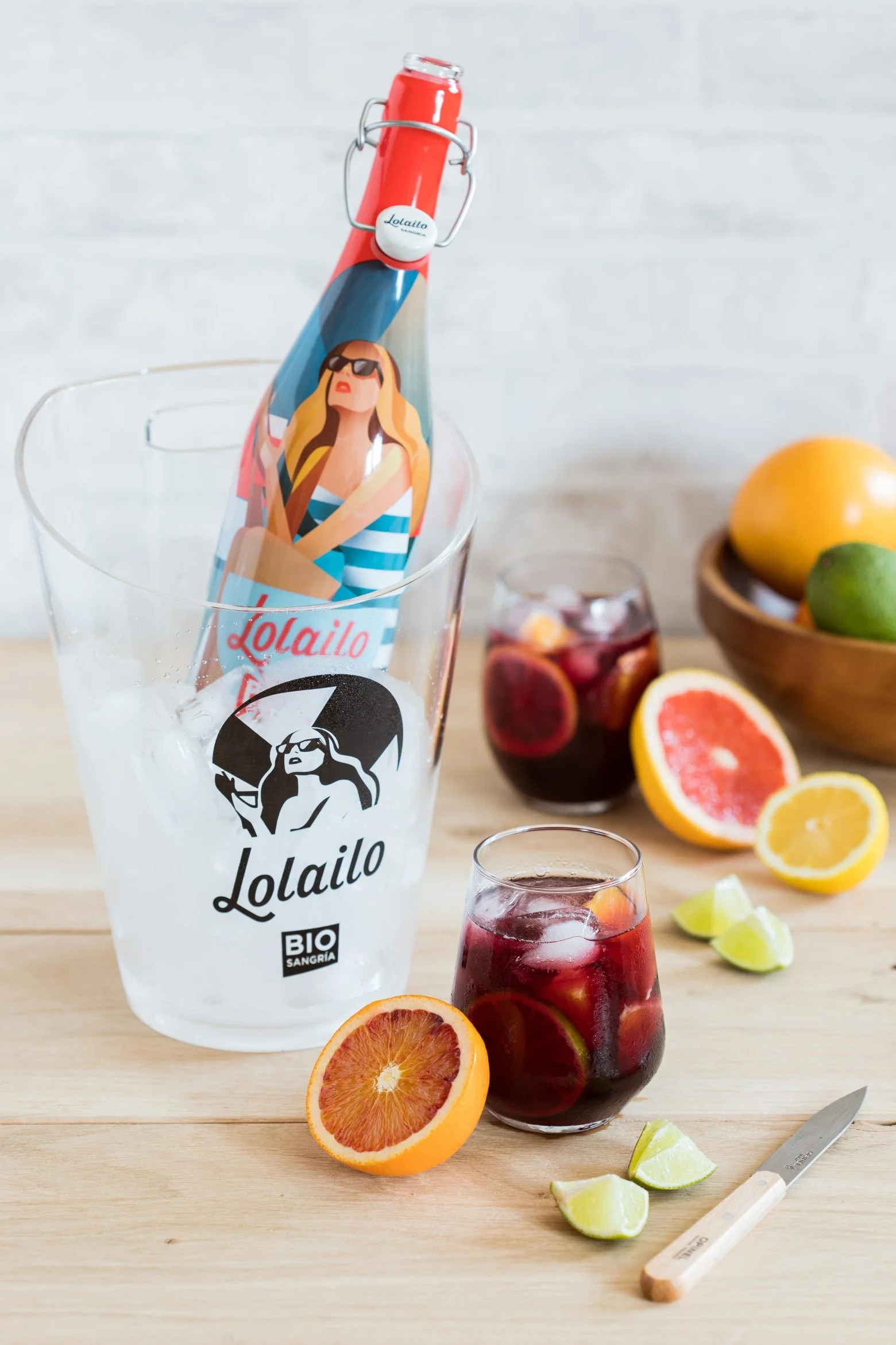 Sangria bio Lolailo avec agrumes frais pour apéritifs espagnols