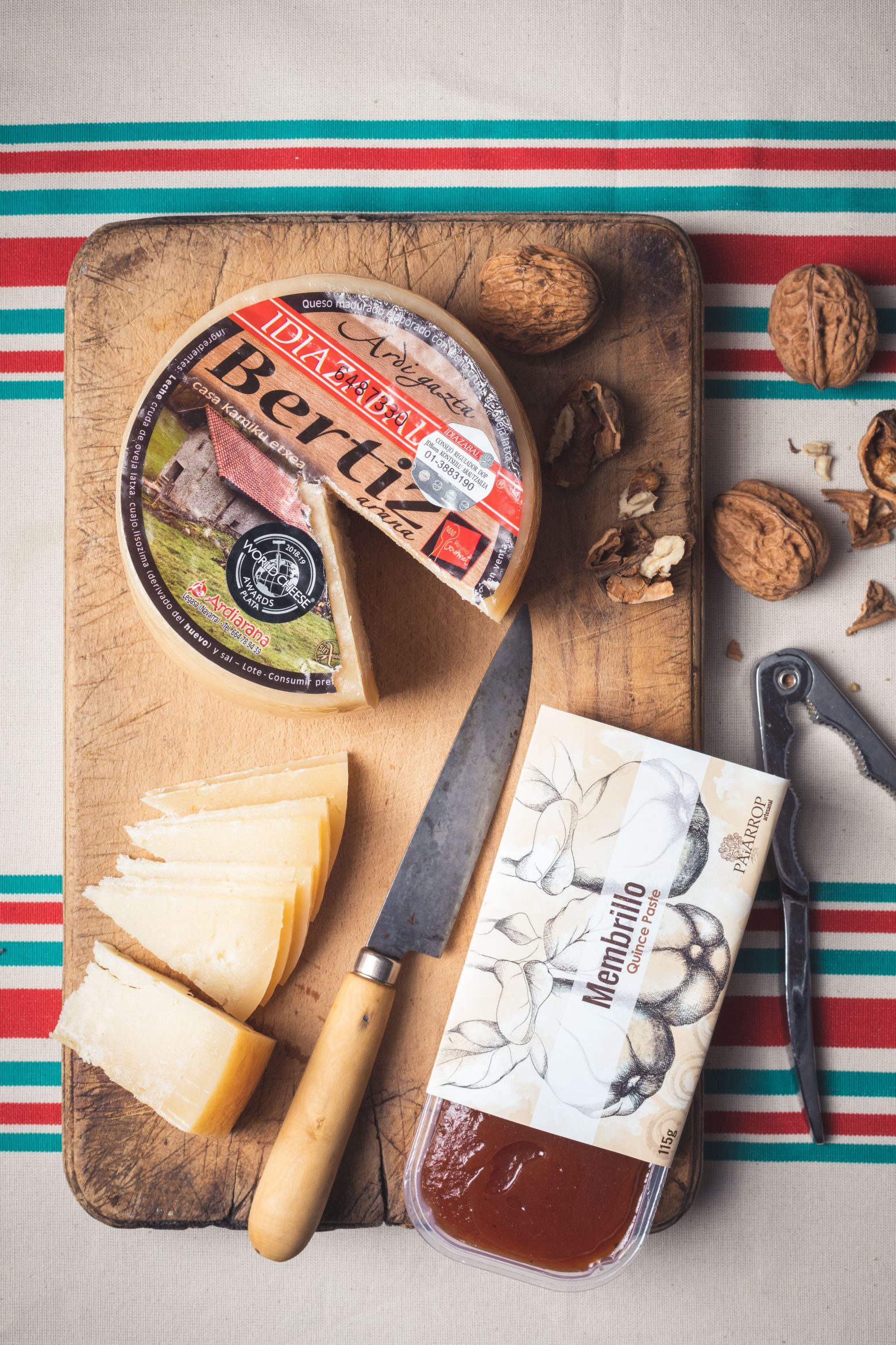 Fromage basque Bertiz et pâte de coing membrillo, une combinaison idéale pour accompagner le cidre basque.