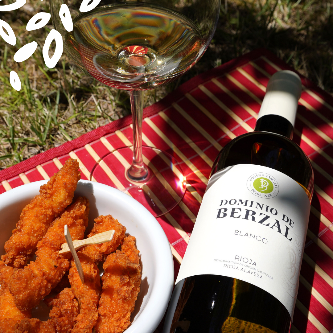 Verre de vin blanc Dominio de Berzal avec rabas croustillantes